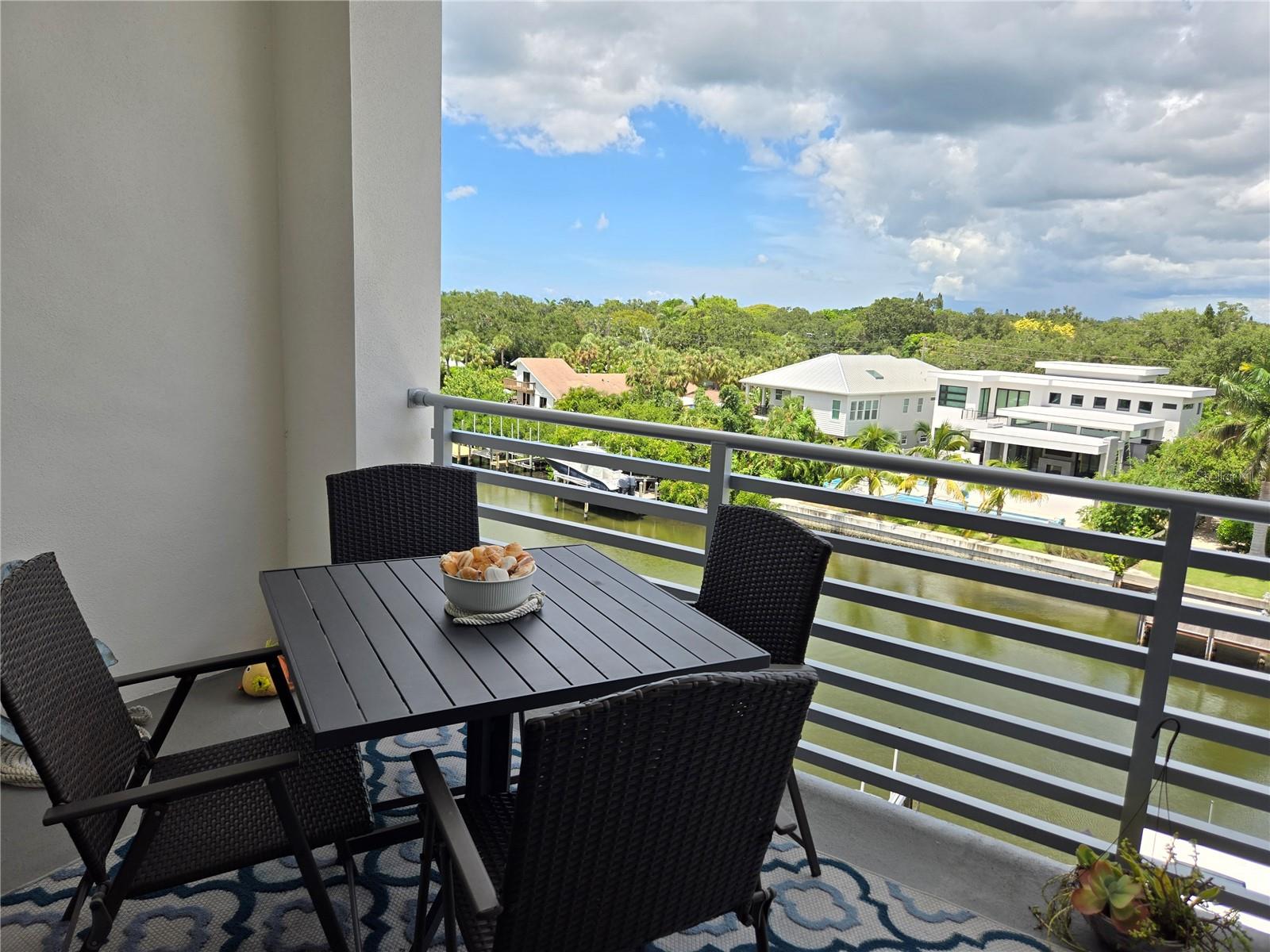 THE STRAND OF SARASOTA - Residential Lease