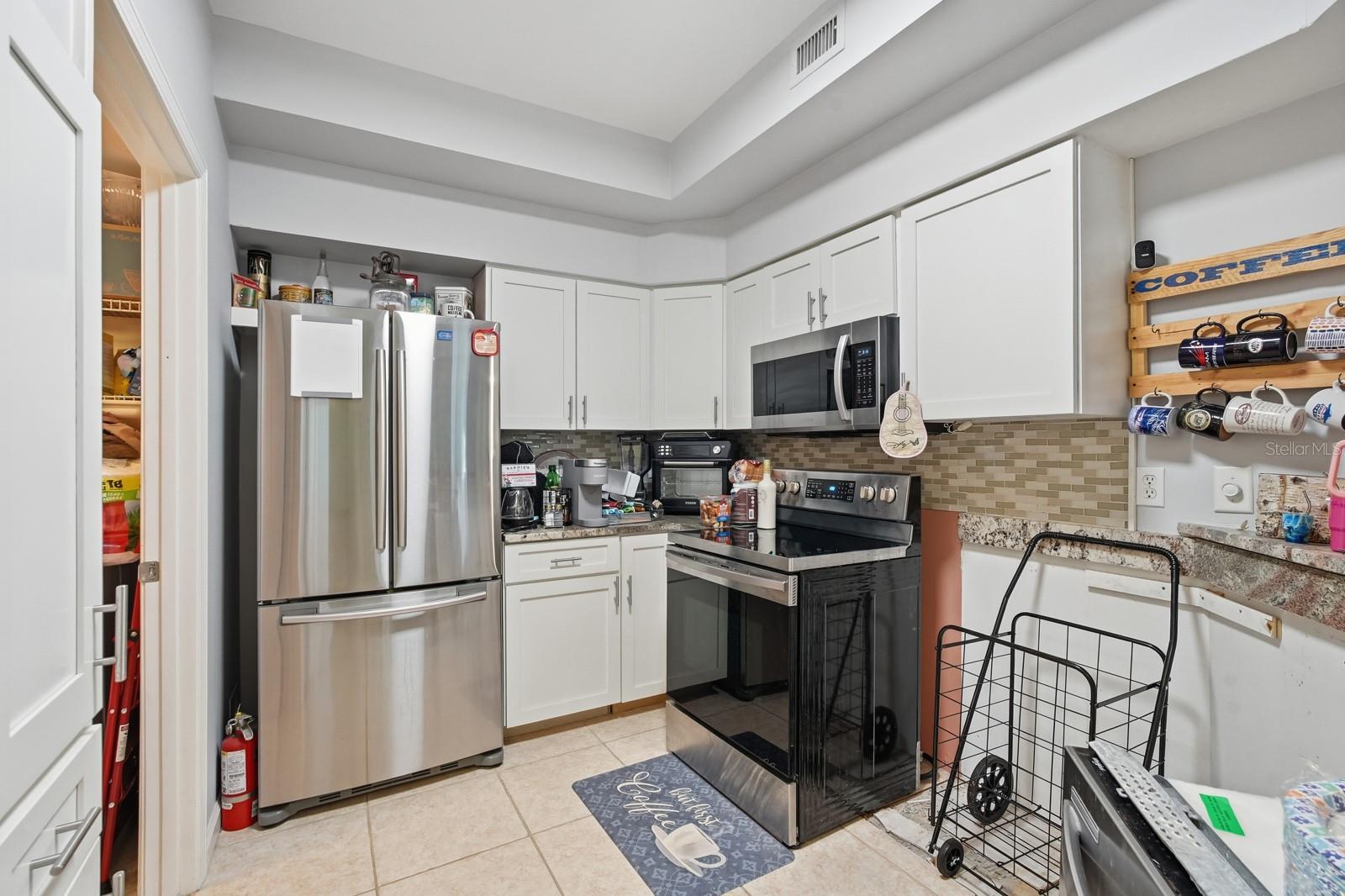 VISTA COVE - Residential