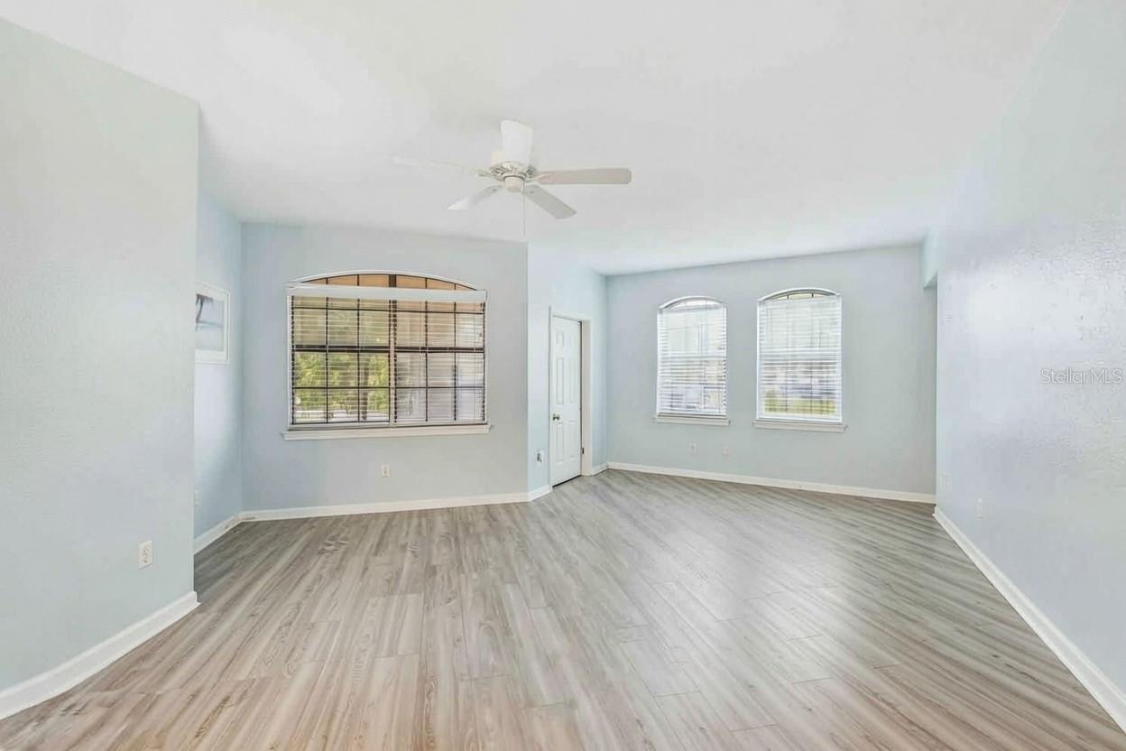 VISTA COVE - Residential