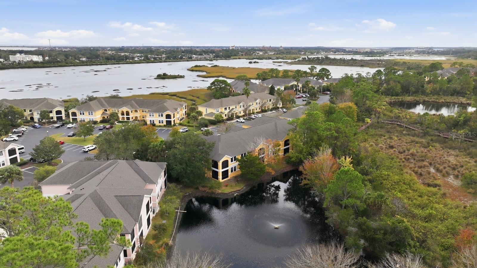 VISTA COVE - Residential