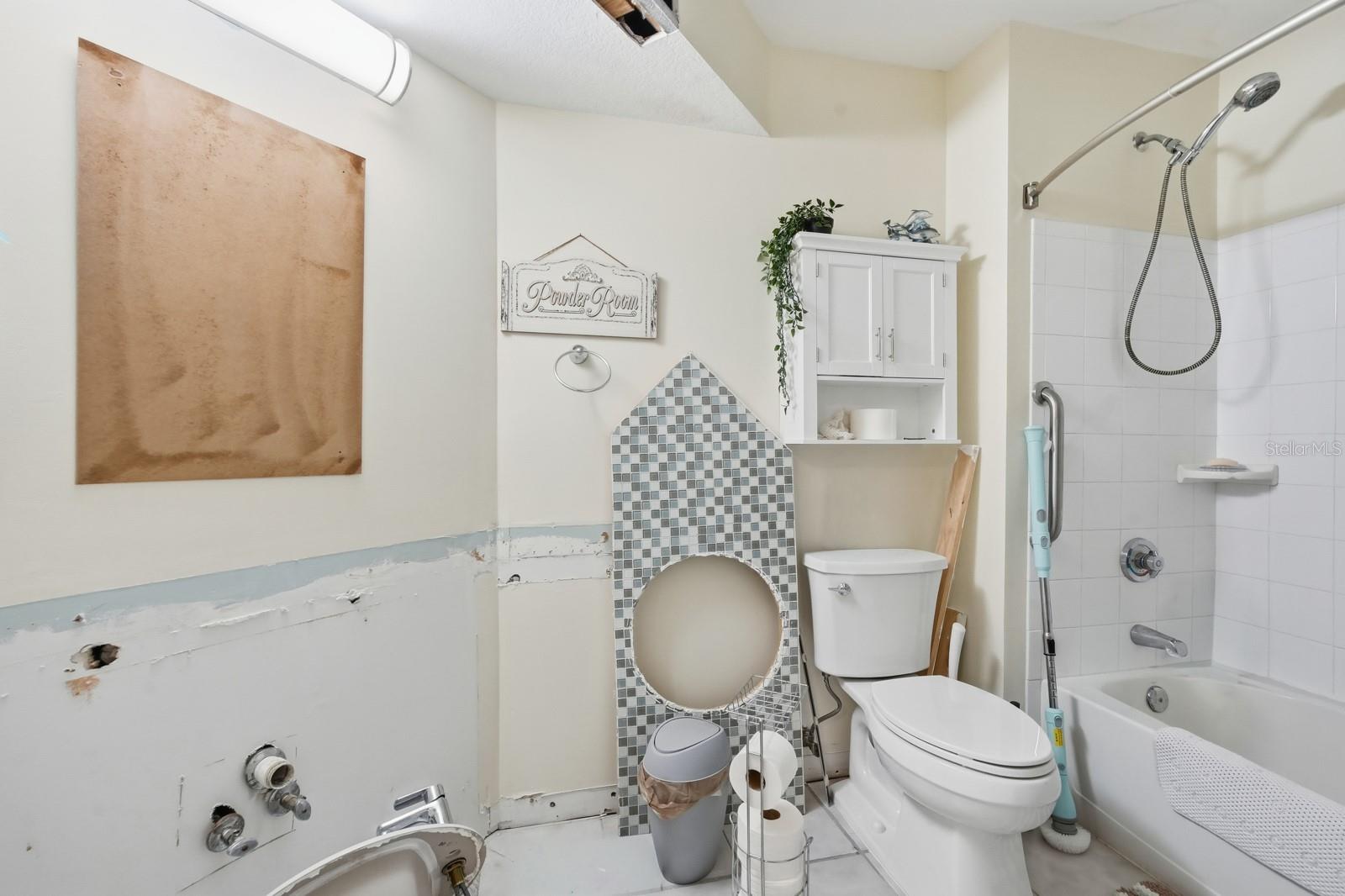 VISTA COVE - Residential