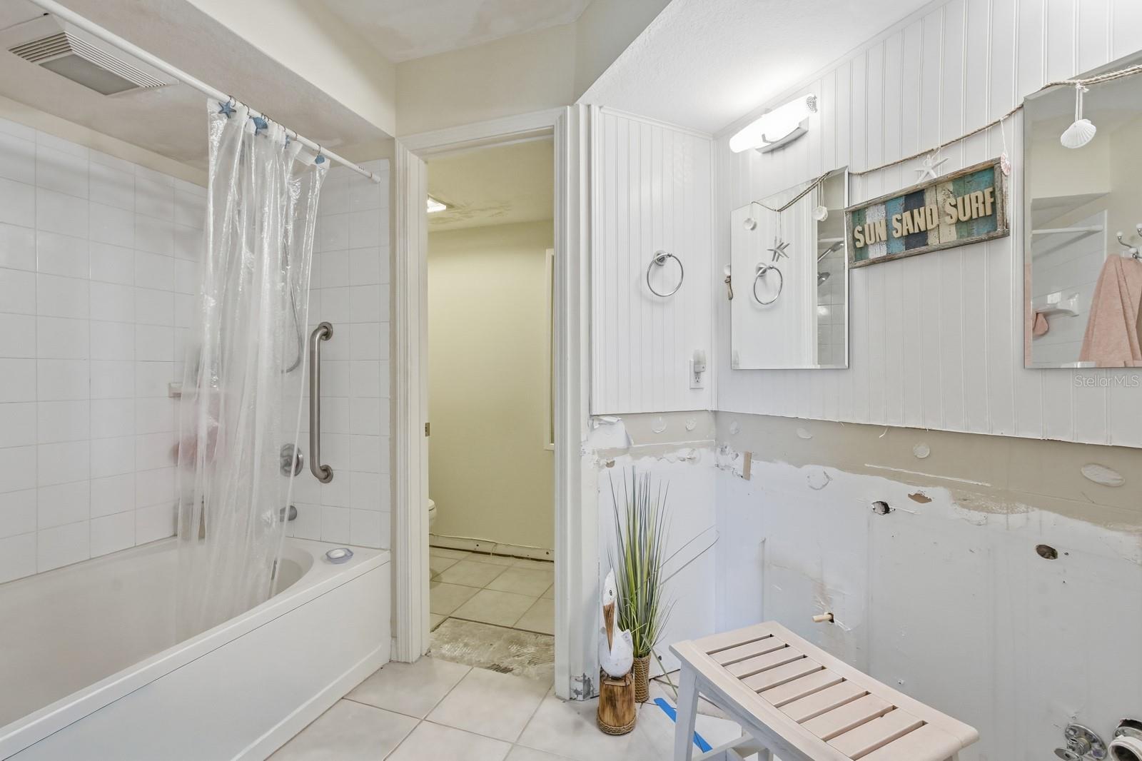 VISTA COVE - Residential