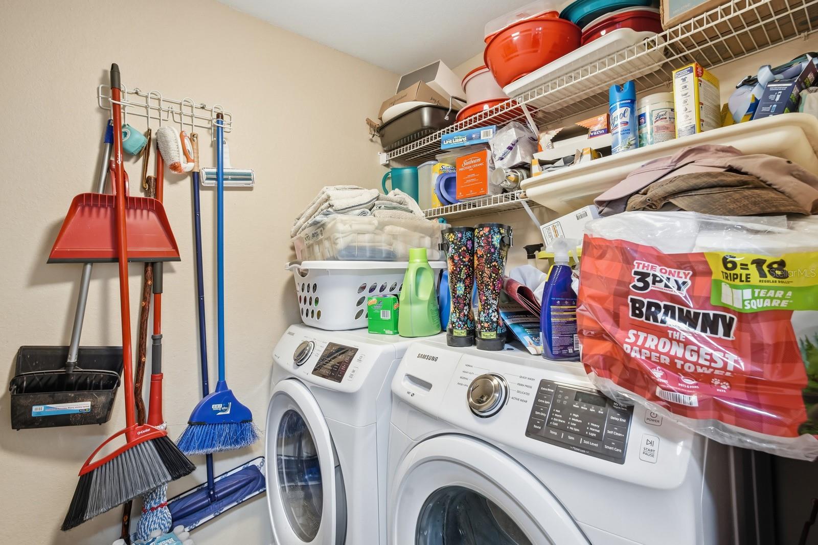 VISTA COVE - Residential