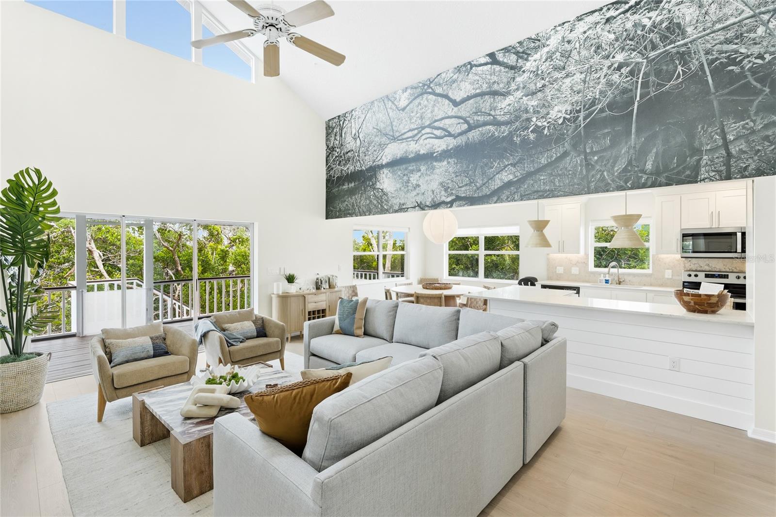 LUANA ISLES - Residential