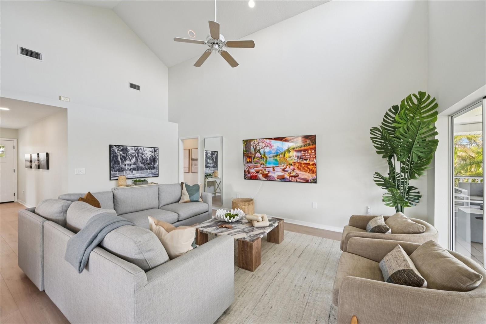 LUANA ISLES - Residential