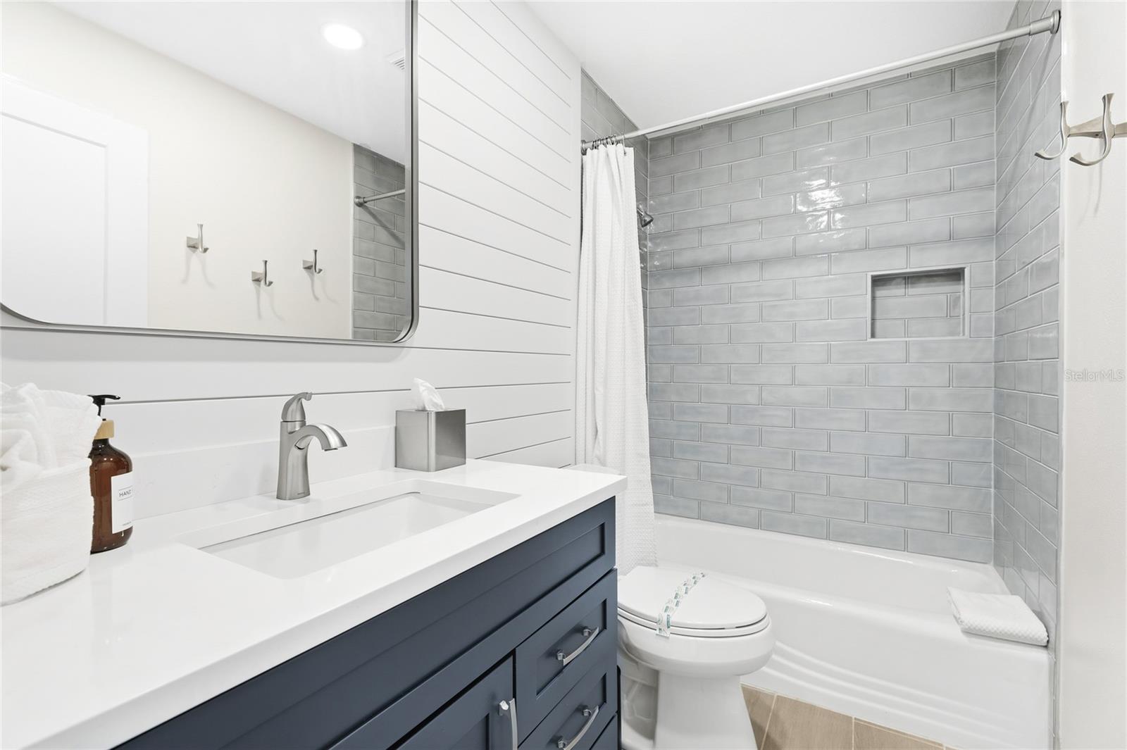 LUANA ISLES - Residential