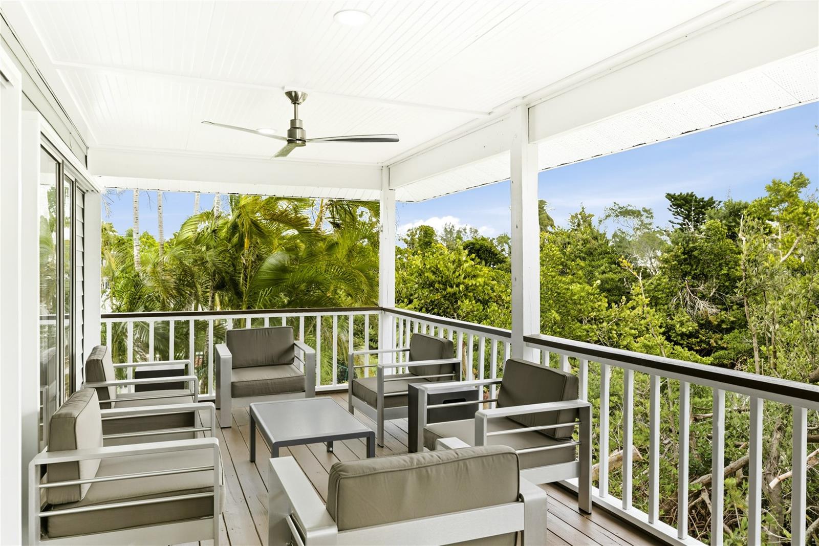 LUANA ISLES - Residential