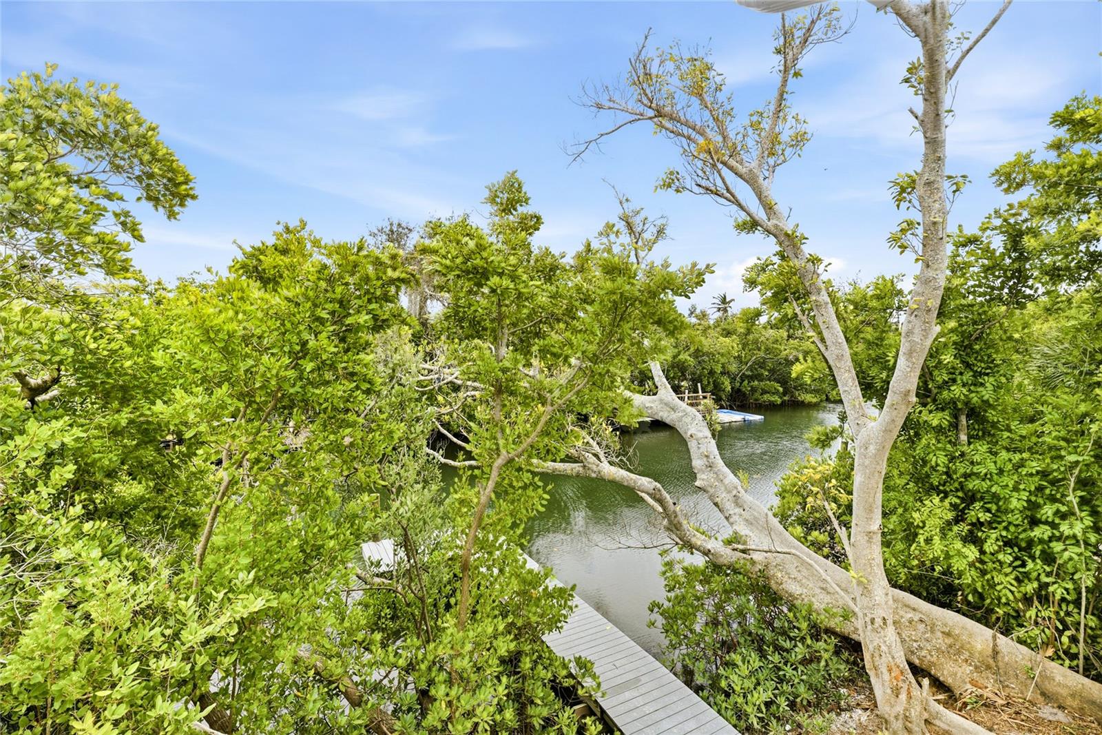 LUANA ISLES - Residential