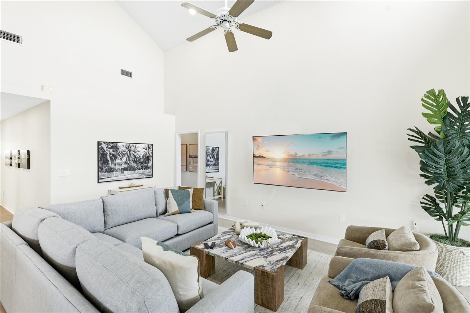 LUANA ISLES - Residential