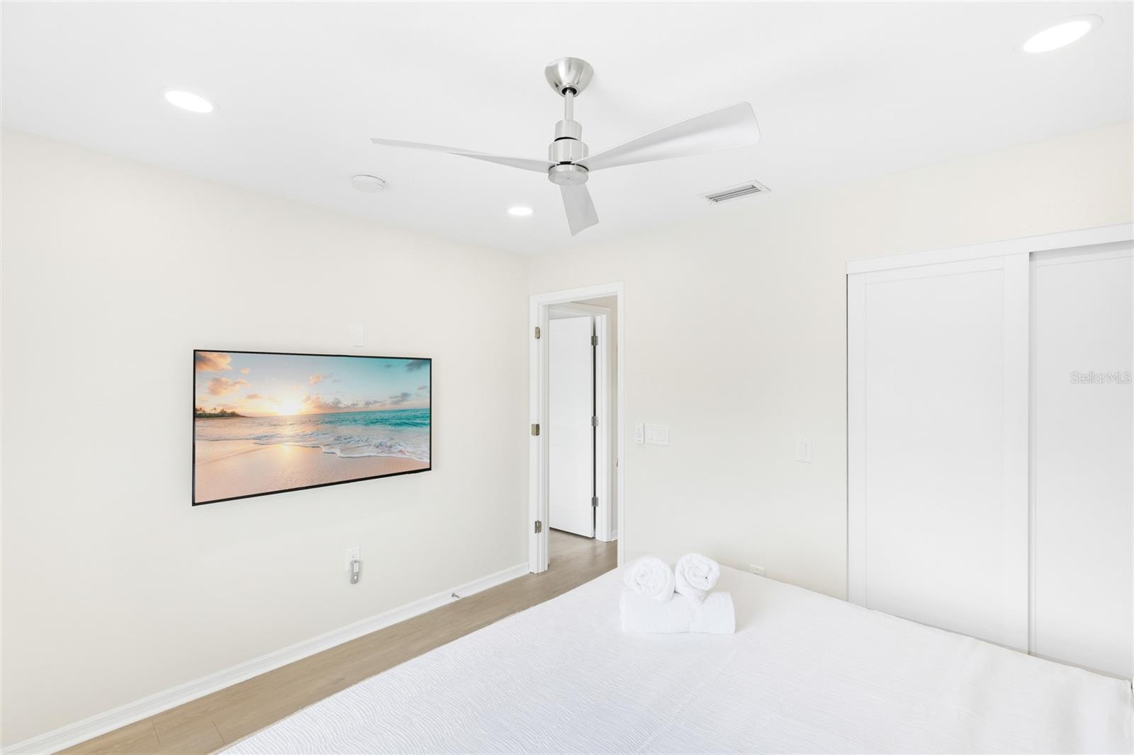 LUANA ISLES - Residential