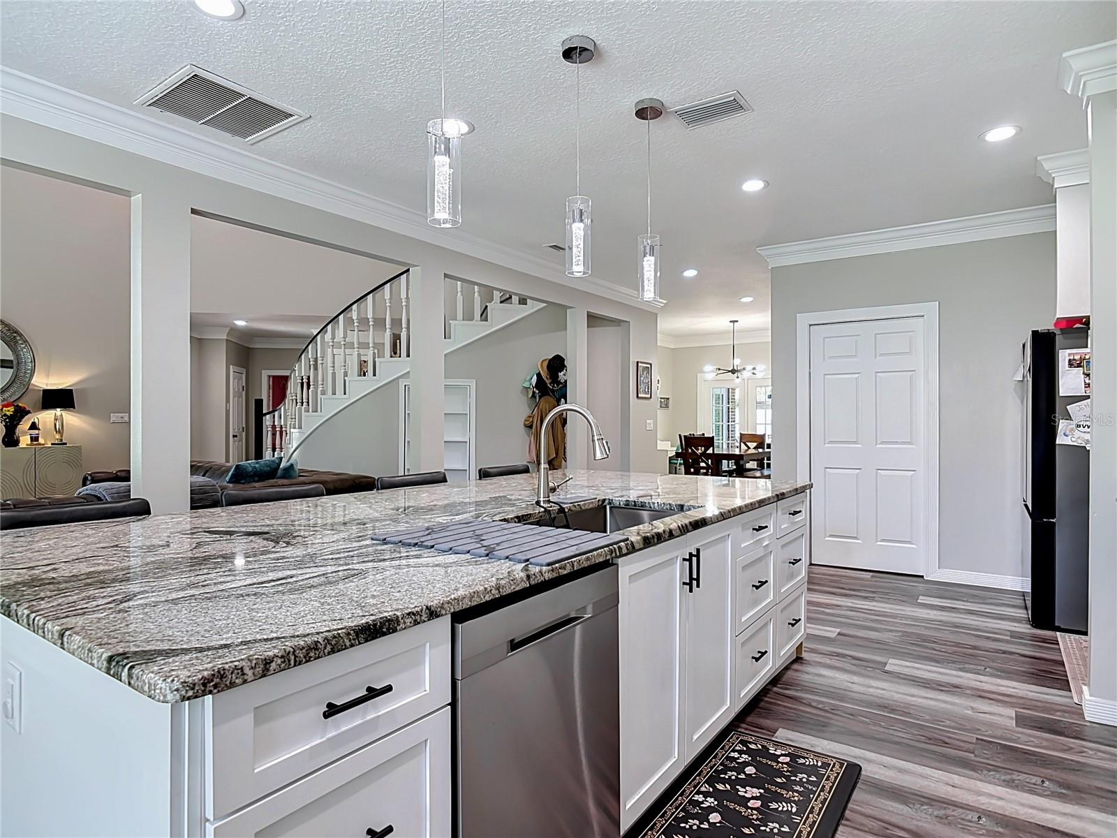 BREAKAWAY TRAILS - Residential