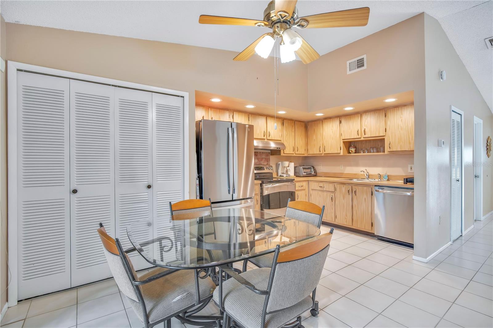 VILLAS OF CASSELBERRY PH 2 - Residential