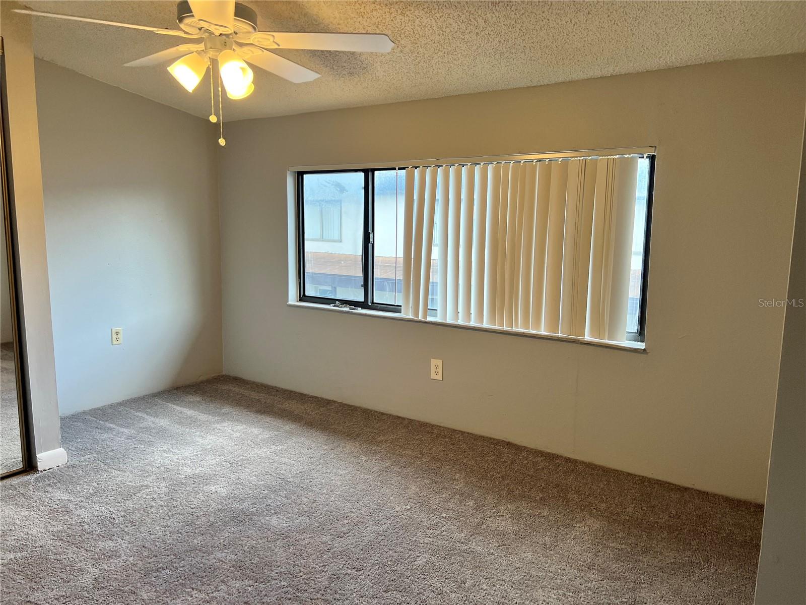 UNIVERSITY OAKWOODS III A CONDO - Residential Lease