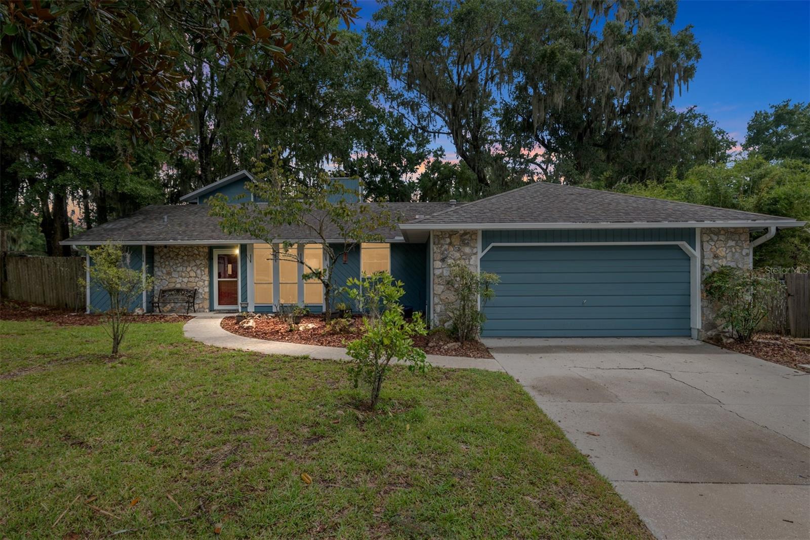 8129 SW 57TH PLACE