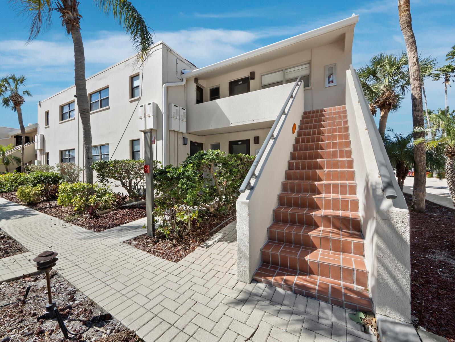 4621 GULF OF MEXICO DRIVE 19B