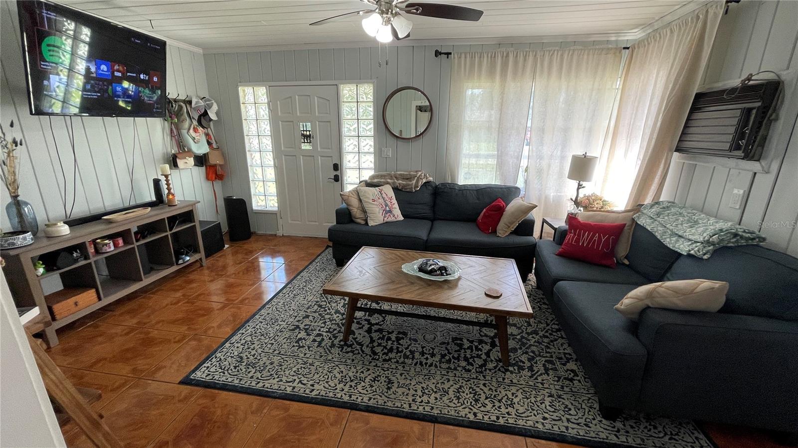 MAIN STREET - Residential