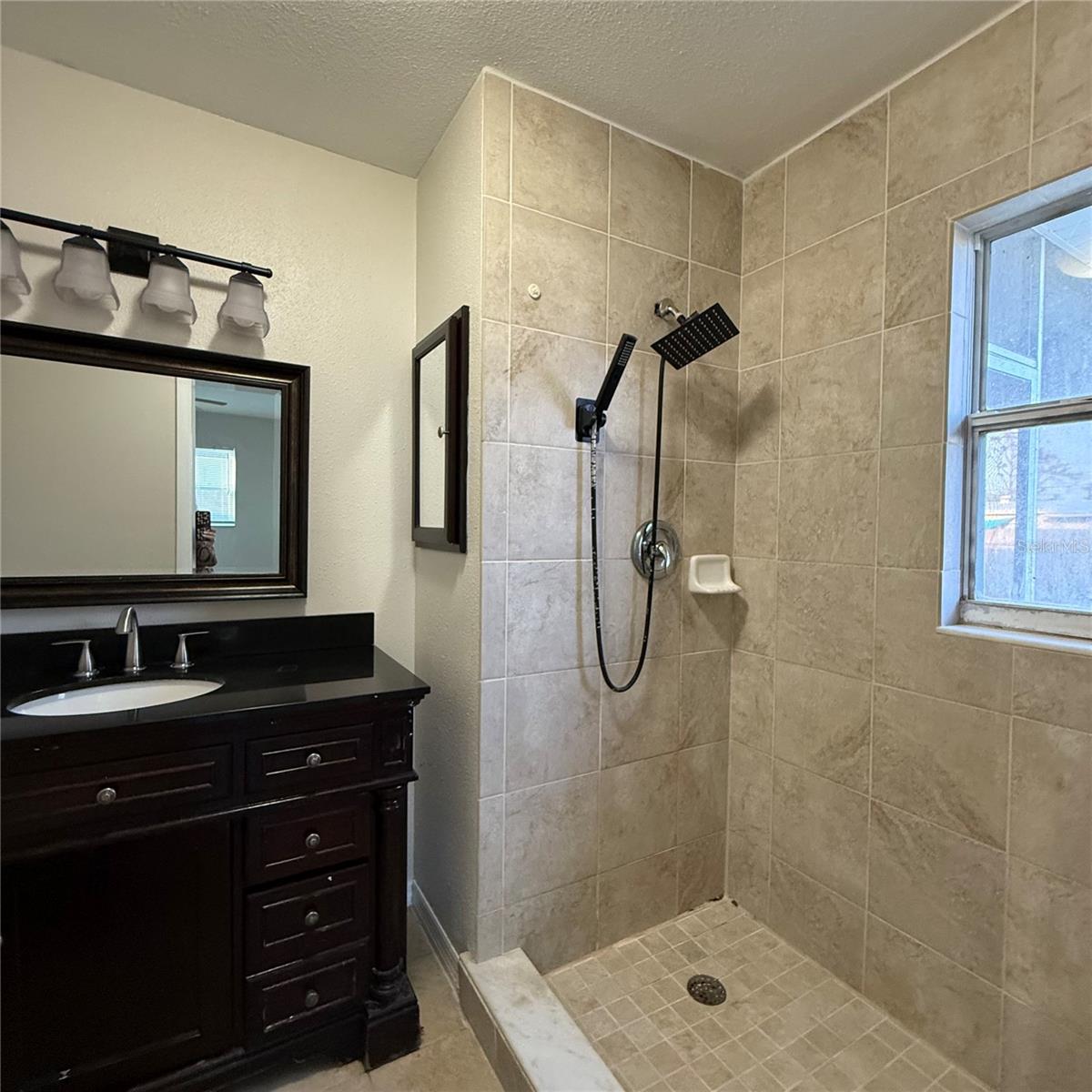 WARM MINERAL SPGS - Residential Lease