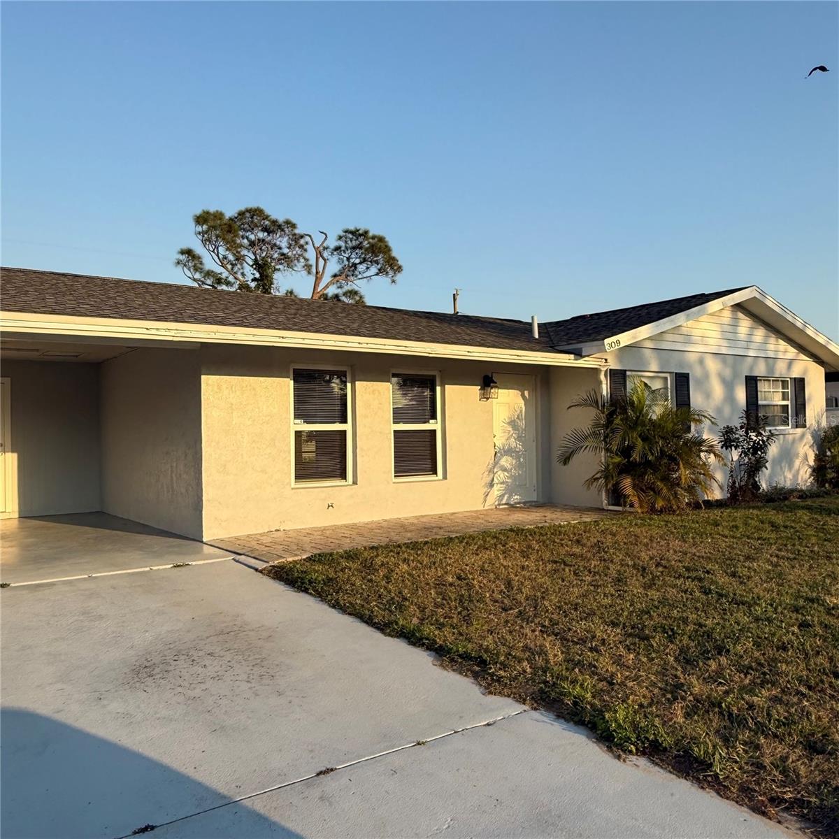 Freshly Painted 2-Bedroom, 2-Bathroom Home with Great Features.
This beautifully updated 2-bedroom, 2-bathroom home offers a spacious open floor plan with ceramic tile throughout (no carpet). The property includes a screened-in lanai, a fully fenced-in yard, and a carport for added convenience. Enjoy two walk-in closets for ample storage, a laundry room, a new water softener, and a newer A/C unit.
Located just a short drive from everything, including Wellen Park and the Gulf beaches, this home provides both comfort and easy access to local attractions.
Contact us today to schedule your private showing!