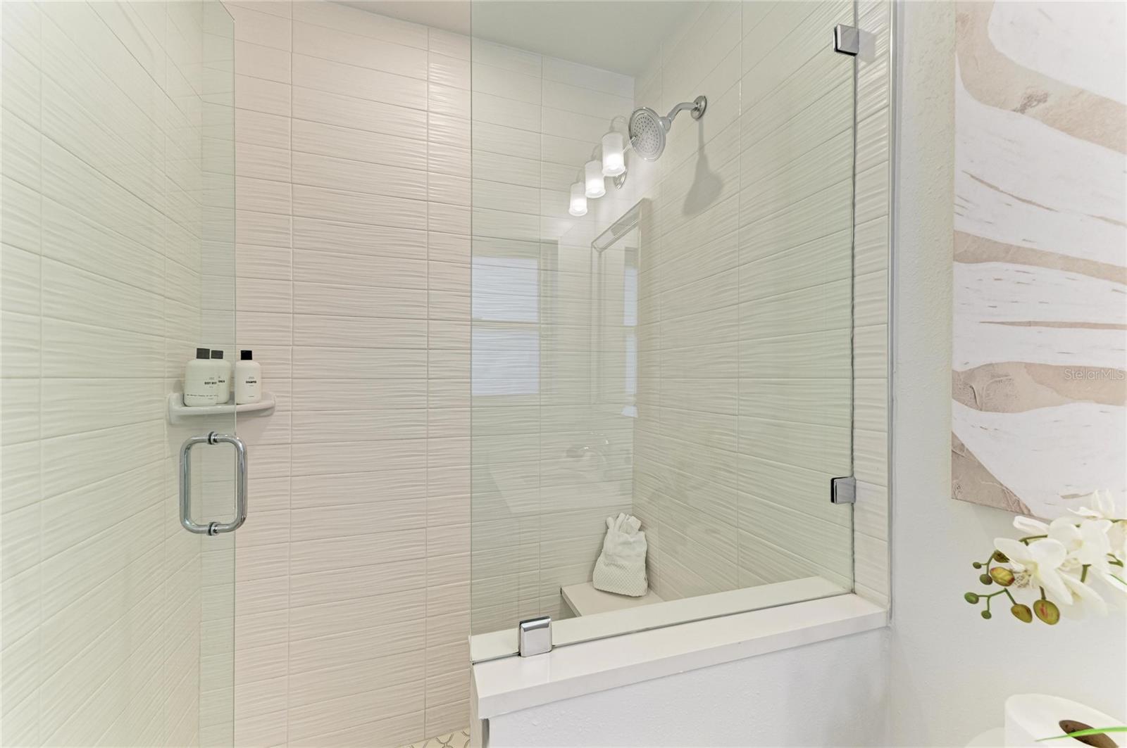 ISLAND CEDARS - Residential