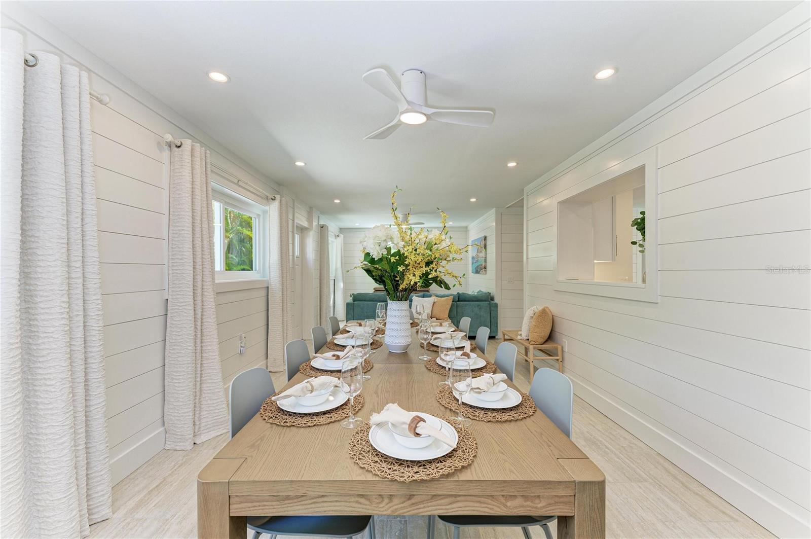 ISLAND CEDARS - Residential