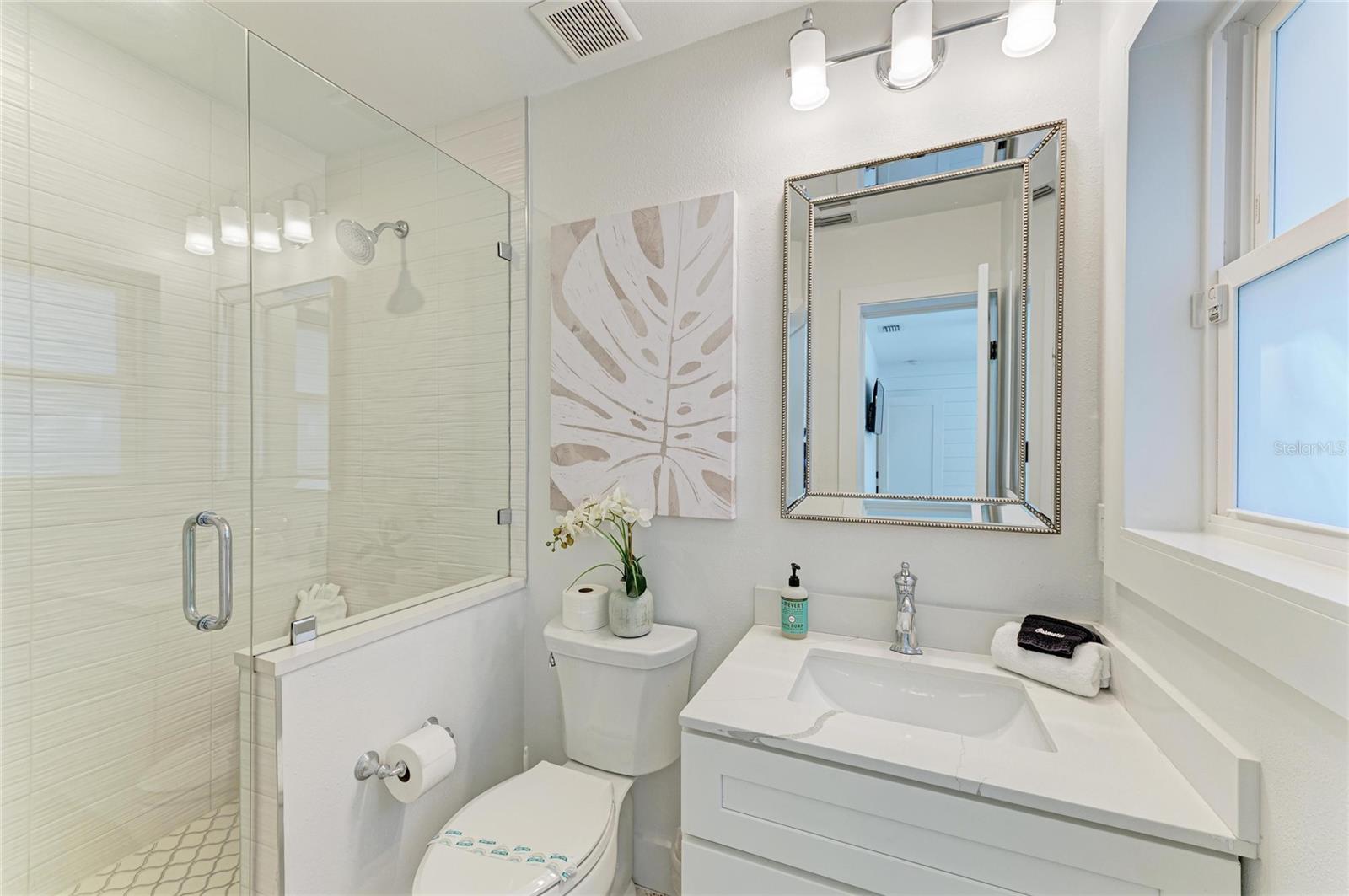 ISLAND CEDARS - Residential