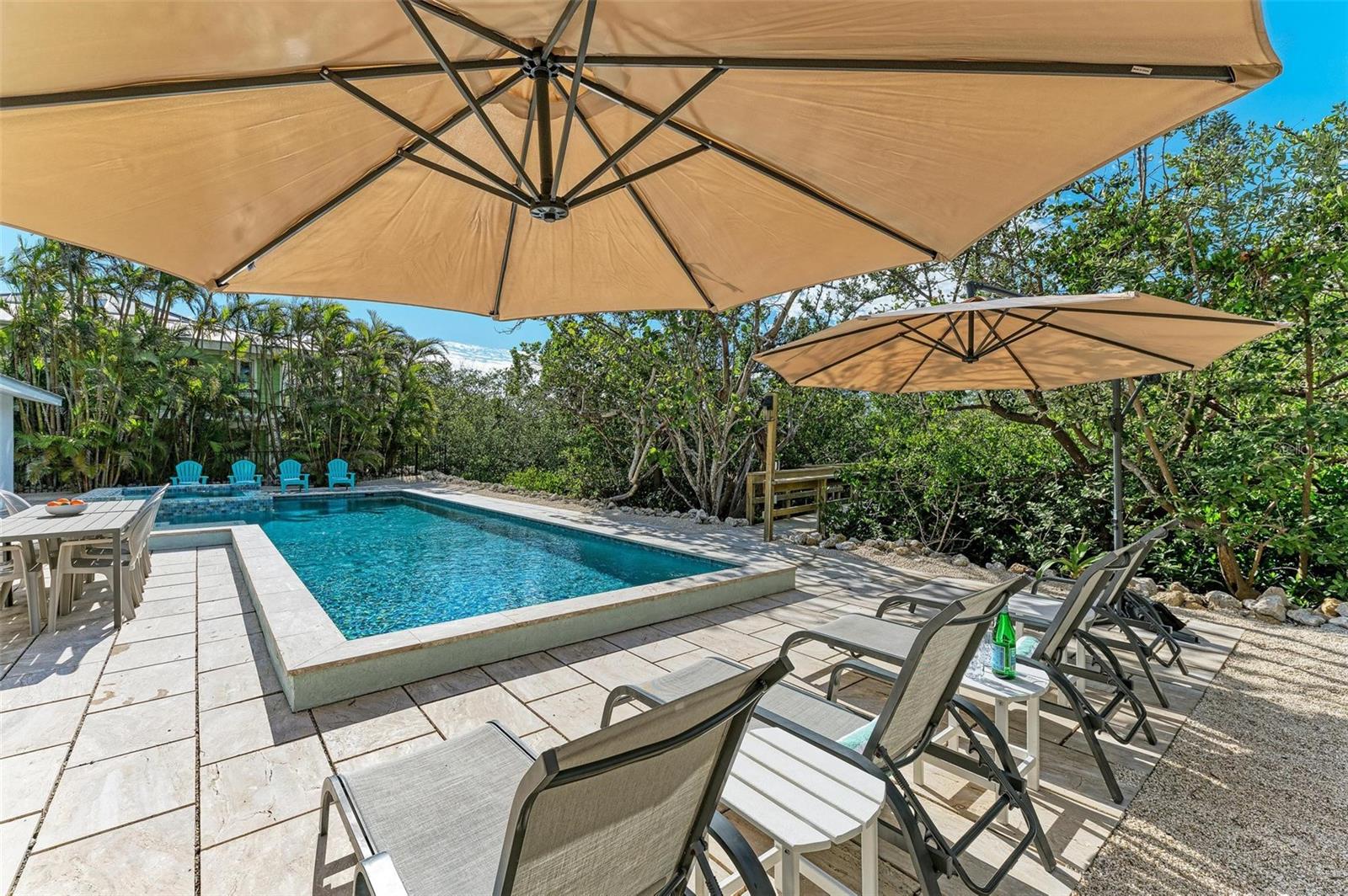 ISLAND CEDARS - Residential