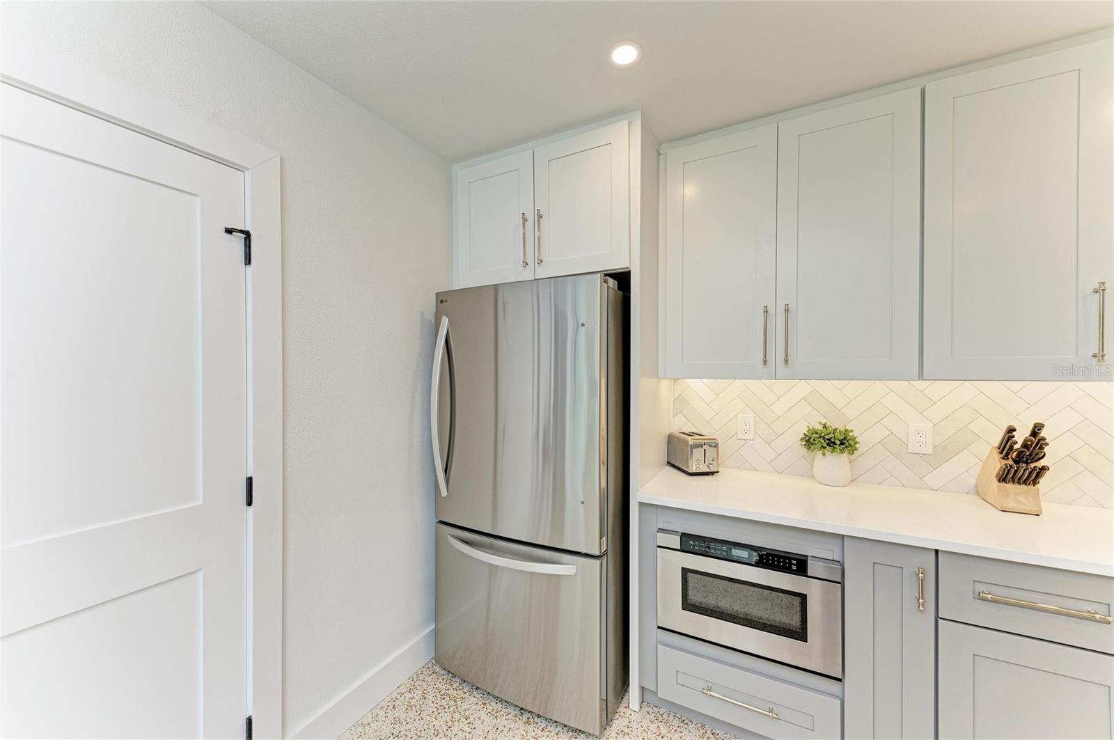 ISLAND CEDARS - Residential