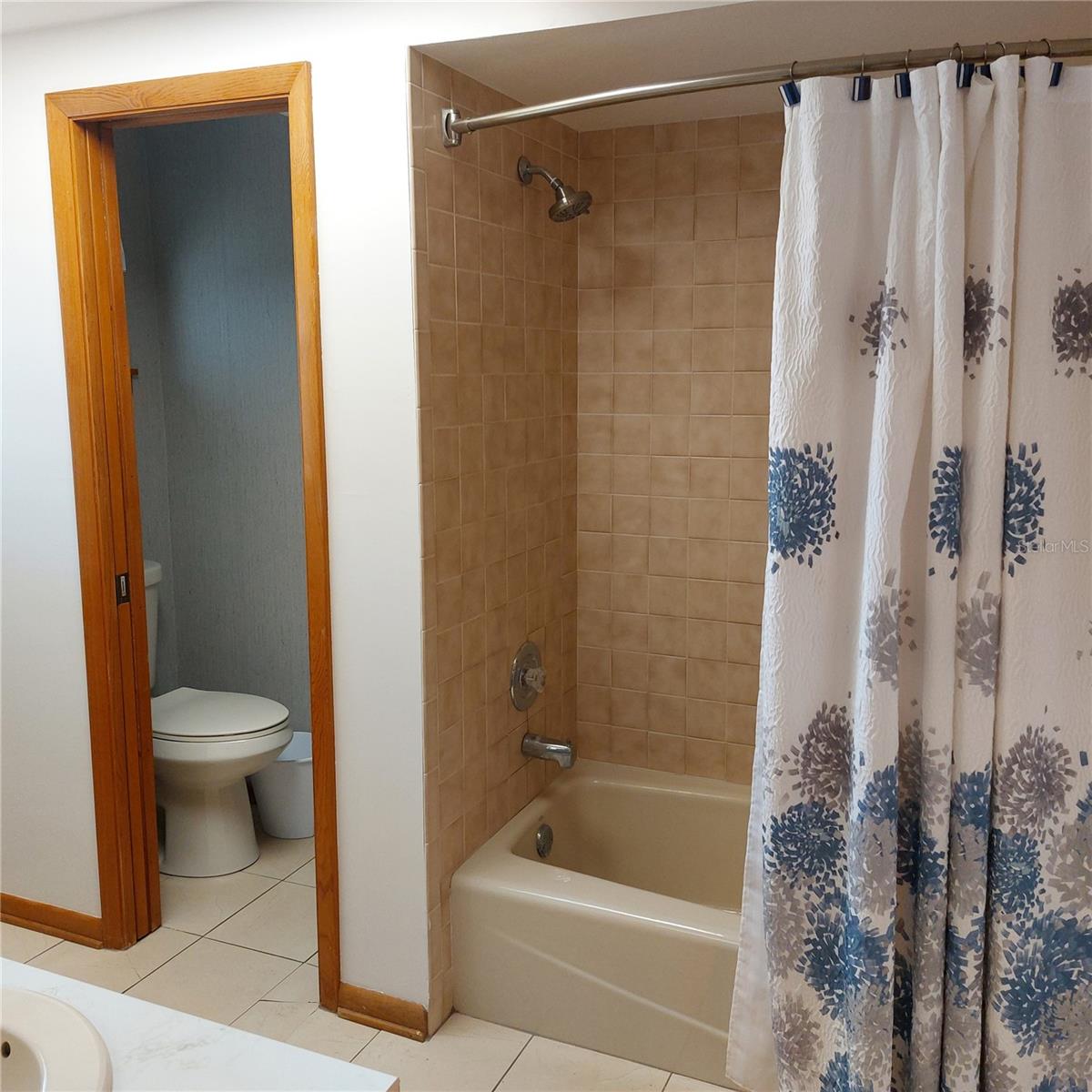 FLOR A MAR - Residential