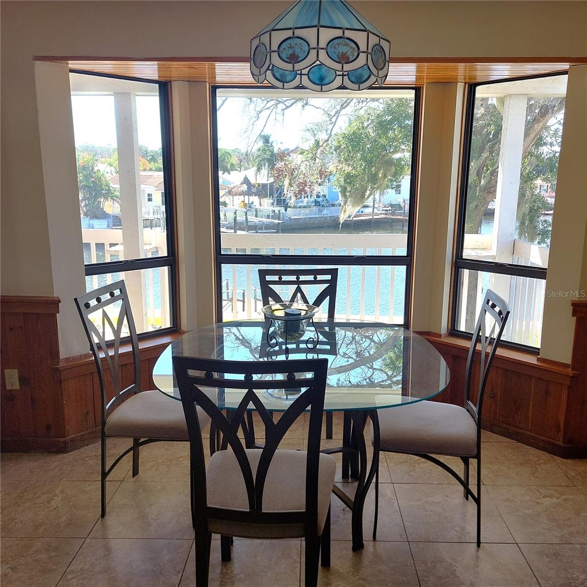 FLOR A MAR - Residential