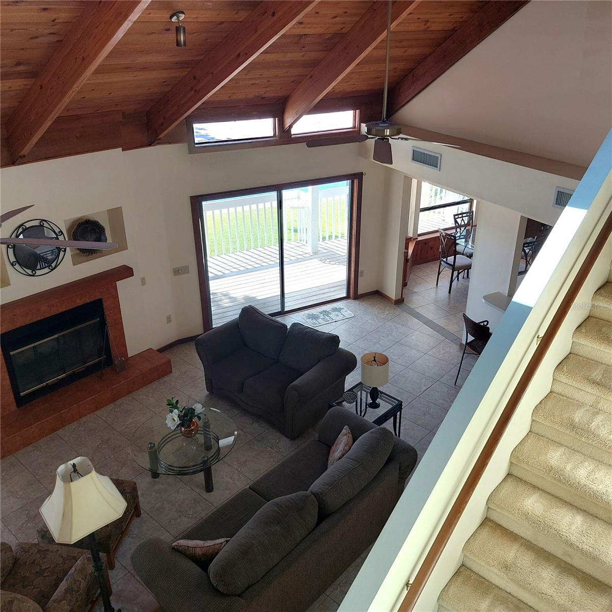 FLOR A MAR - Residential