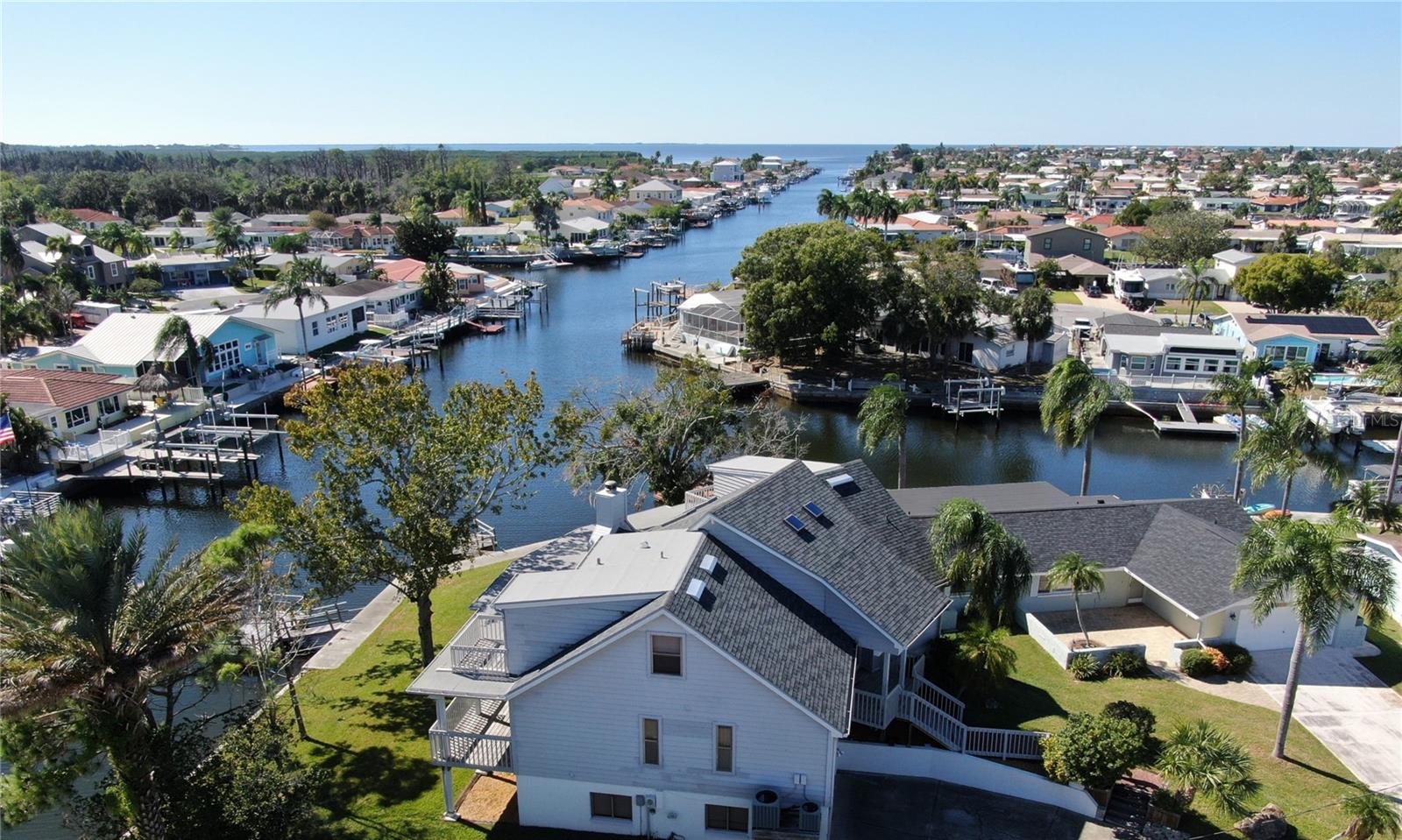 FLOR A MAR - Residential