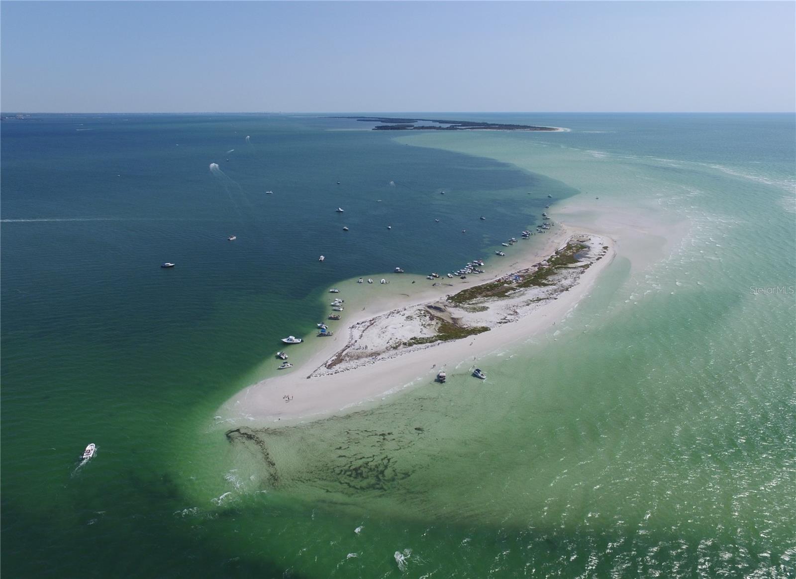 FLOR A MAR - Residential