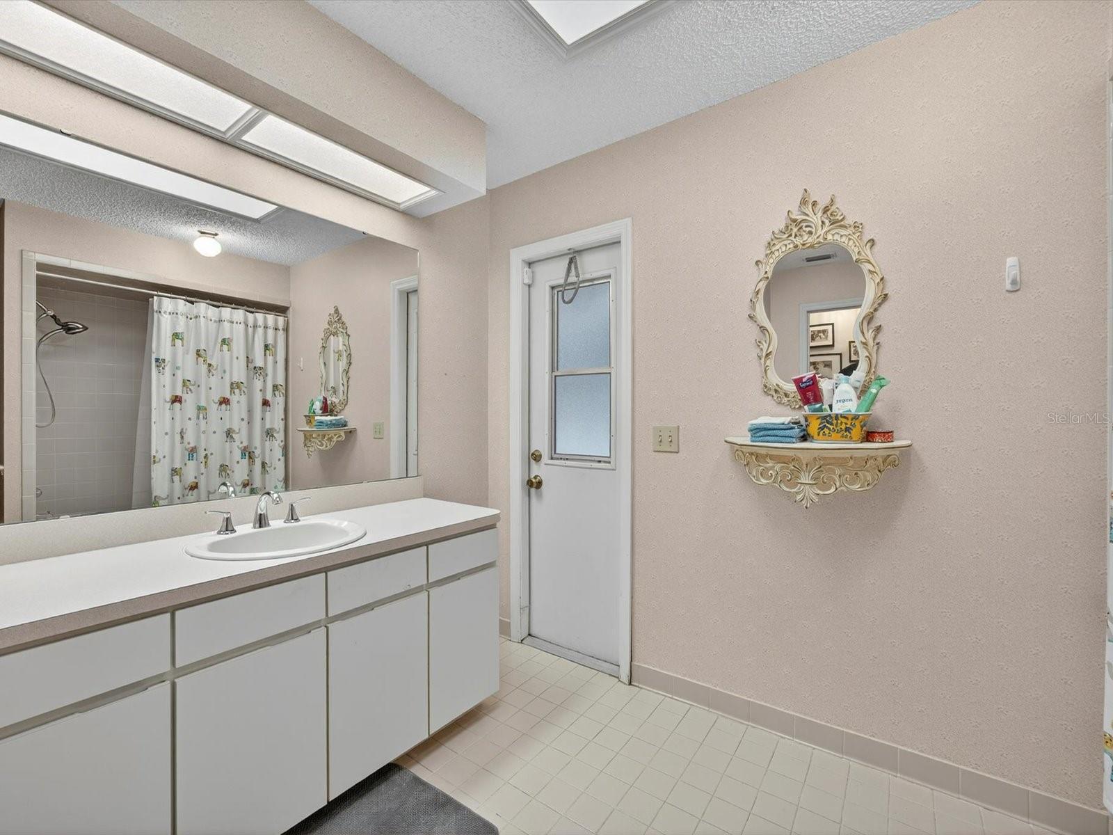 FOREST LAKE ADD - Residential