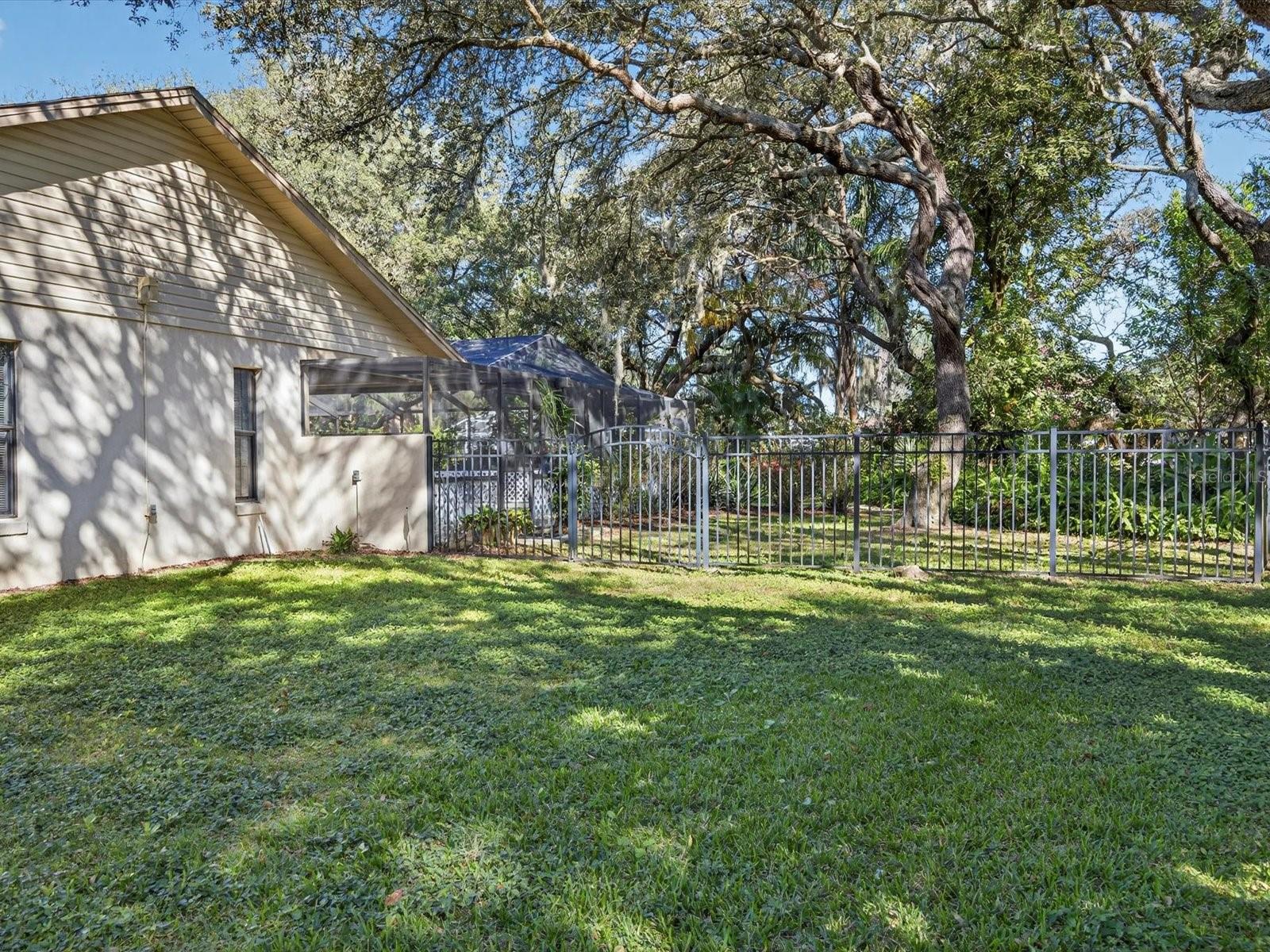 FOREST LAKE ADD - Residential