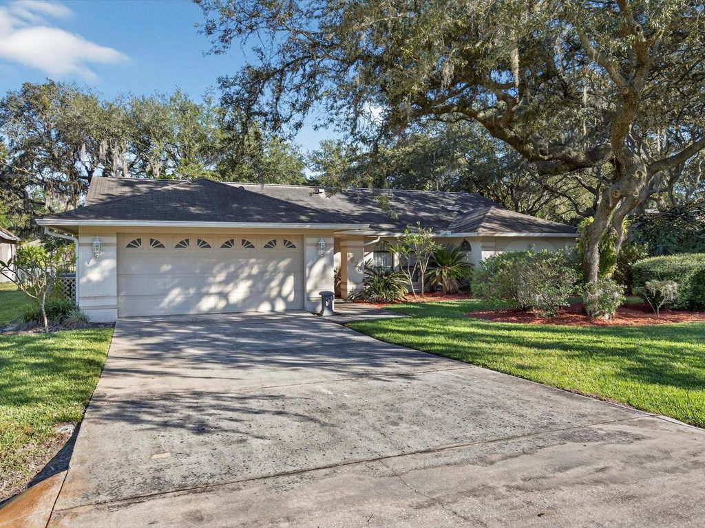 Photo of 1626 Morning Dove Loop N, Lakeland, FL 33809 (MLS # O6357659)