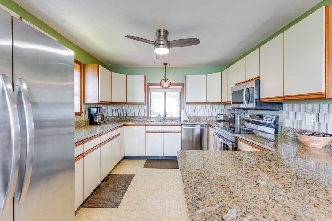 TAVARES PALM DORA PARK - Residential