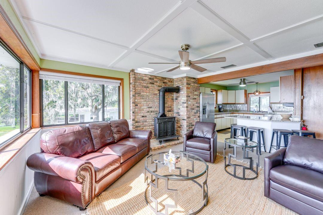 TAVARES PALM DORA PARK - Residential