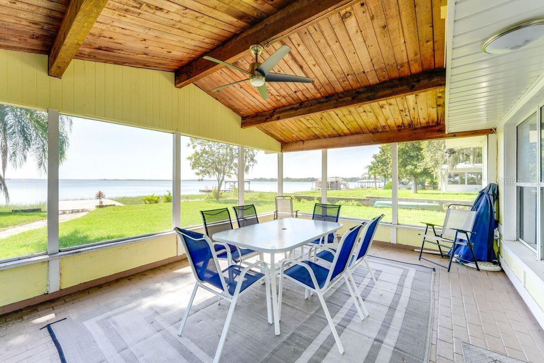 TAVARES PALM DORA PARK - Residential