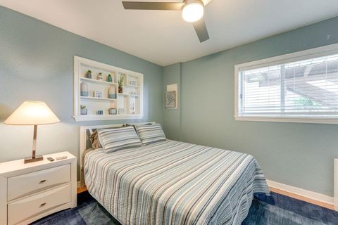 Tiny photo for 900 N Harbor Terrace Rd, Tavares, FL 32778 (MLS # O6333934)