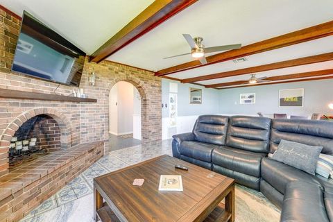 Tiny photo for 900 N Harbor Terrace Rd, Tavares, FL 32778 (MLS # O6333934)