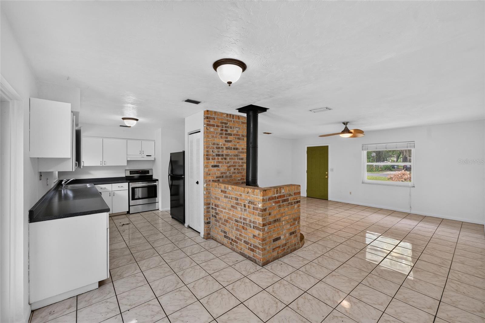 4820 NE 4TH PLACE