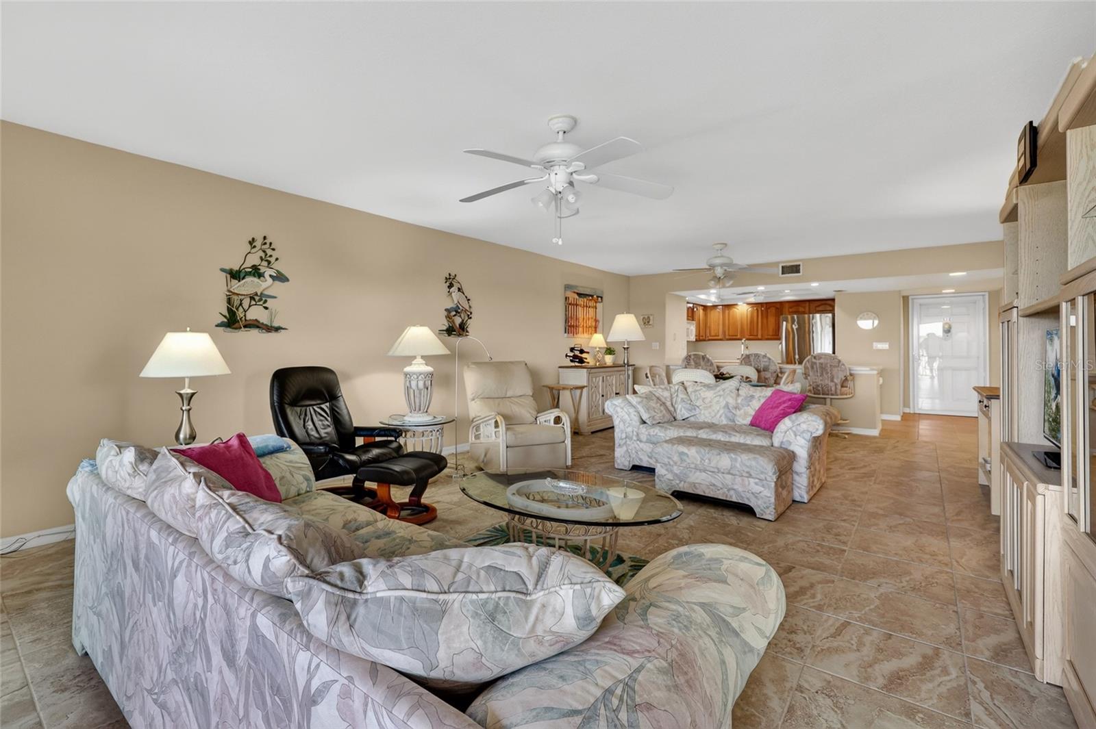 BANYAN POINT PH 03 - Residential