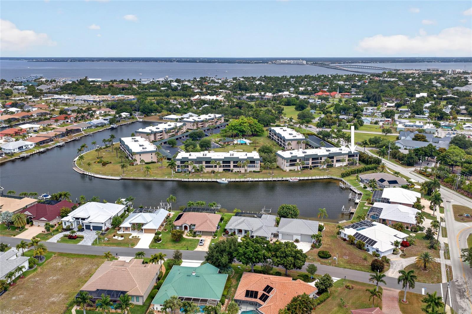 BANYAN POINT PH 03 - Residential