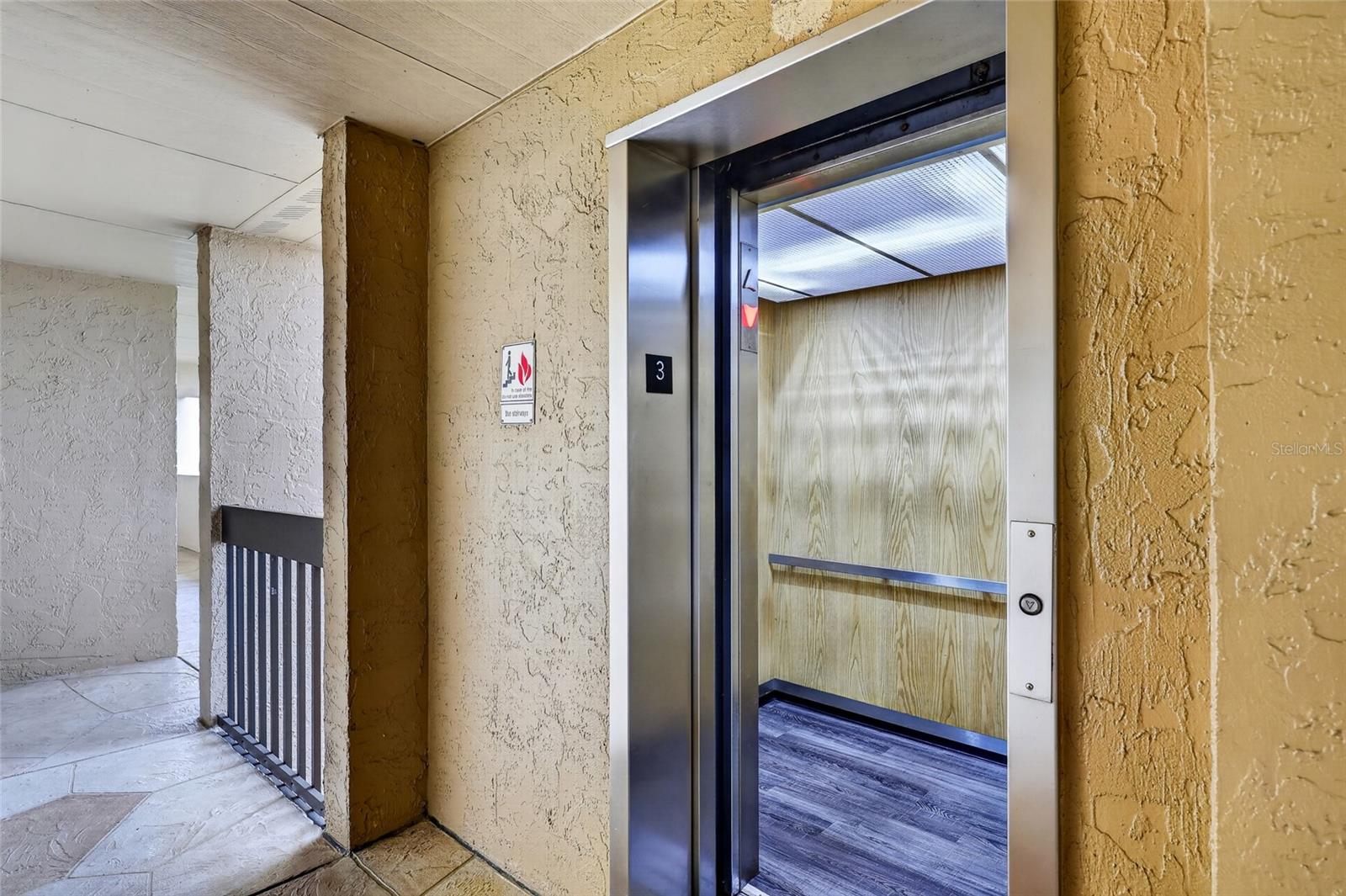 BANYAN POINT PH 03 - Residential