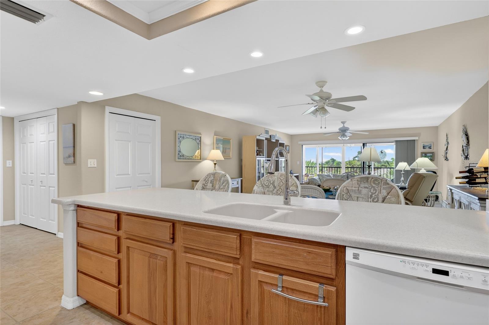 BANYAN POINT PH 03 - Residential
