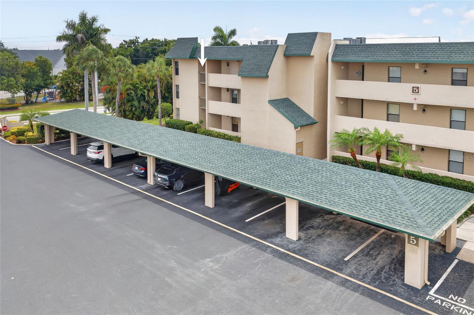 BANYAN POINT PH 03 - Residential