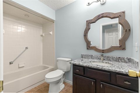 Tiny photo for 2411 SE 18th Circle, Ocala, FL 34471 (MLS # OM715594)