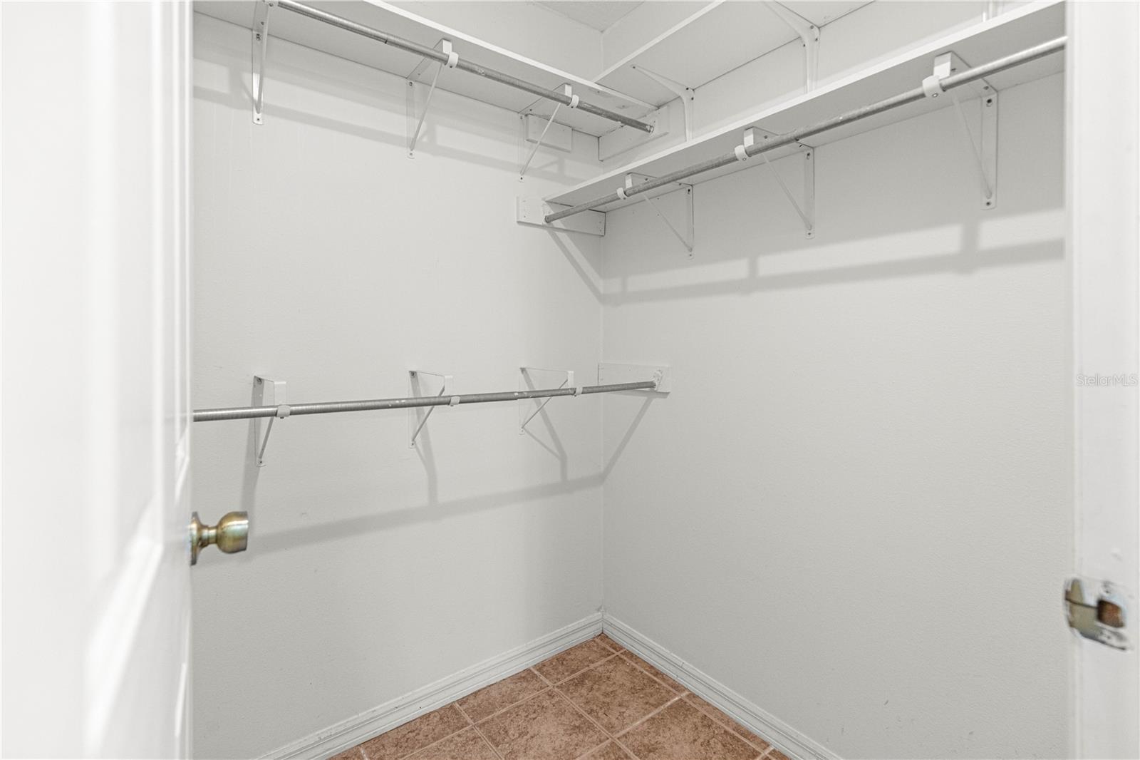 MAGNOLIA GARDEN VILLAS OR 1412/521 - Residential