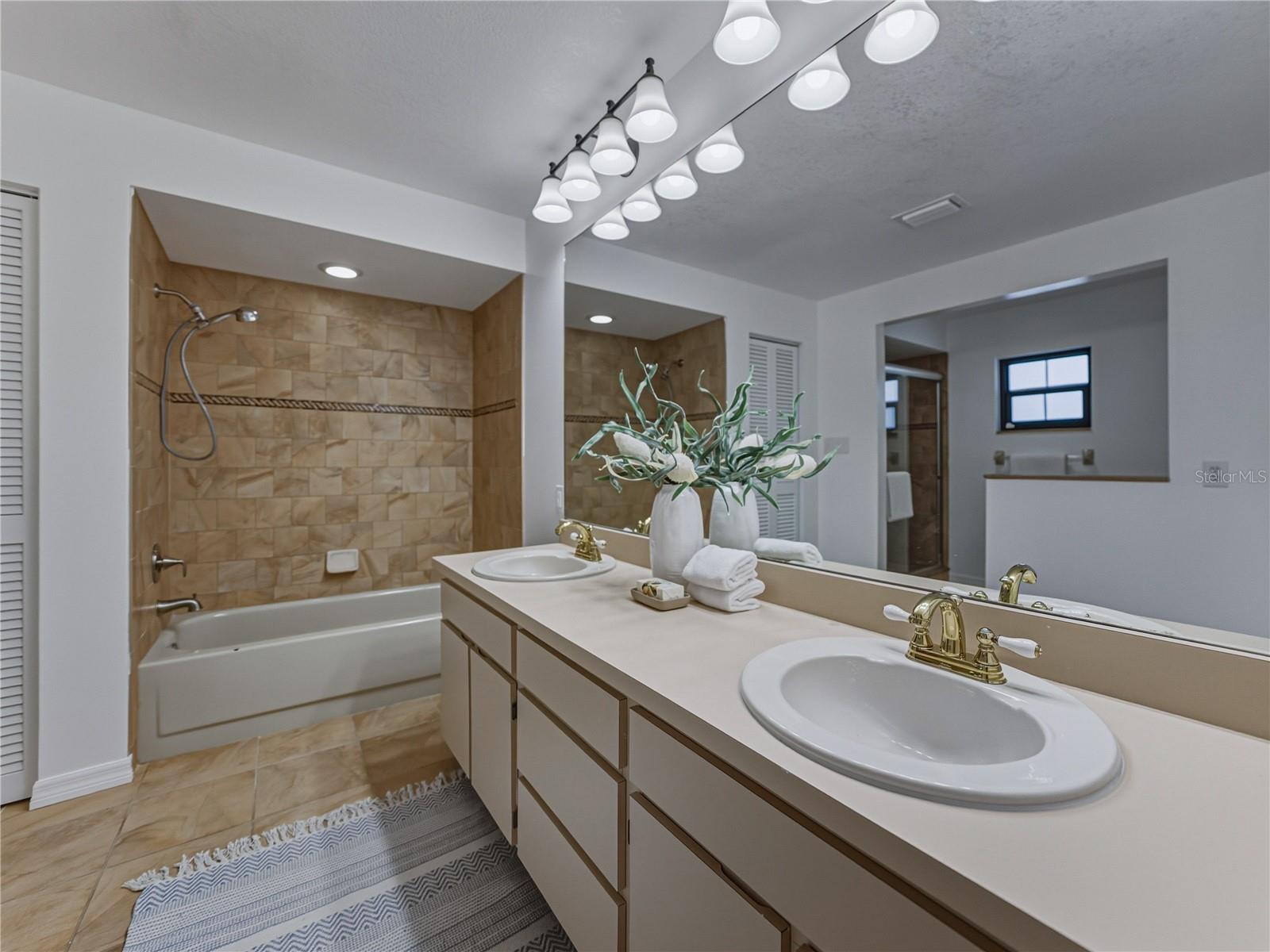 NORTHDALE SEC J - Residential