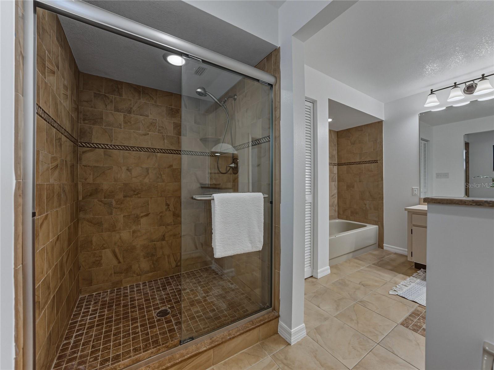 NORTHDALE SEC J - Residential